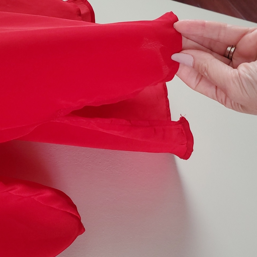 Red High-Low Blouse - Picture 5 of 6
